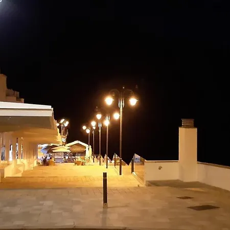 Sea Loft With A Huge Bed شقة *