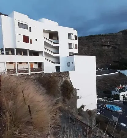 Sea Loft With A Huge Bed شقة